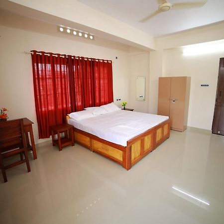Indeevaram Residency Thiruvananthapuram Buitenkant foto