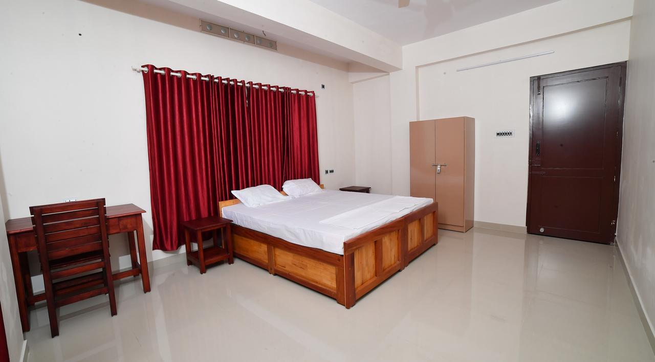 Indeevaram Residency Thiruvananthapuram Buitenkant foto