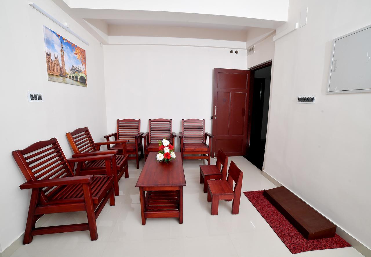 Indeevaram Residency Thiruvananthapuram Buitenkant foto