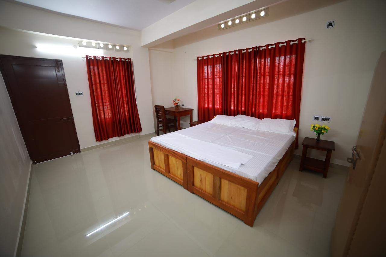 Indeevaram Residency Thiruvananthapuram Buitenkant foto