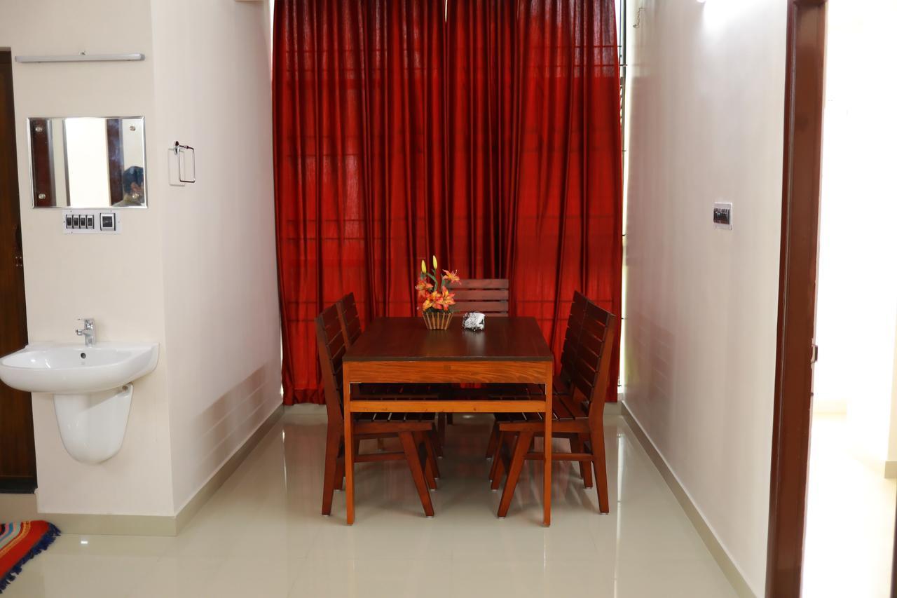Indeevaram Residency Thiruvananthapuram Buitenkant foto